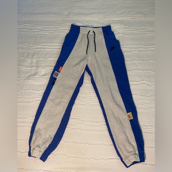 Nike Pants - Nike Power Icon Clash Sweatpants, Size XS